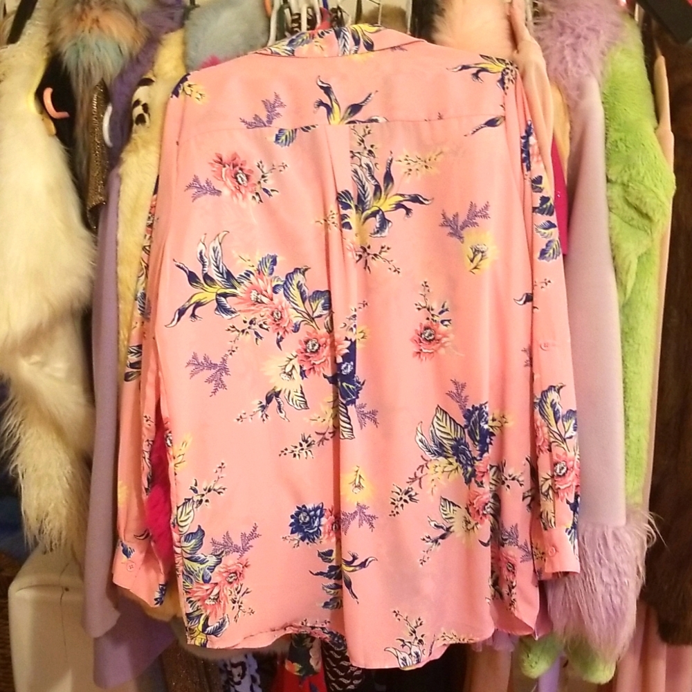 Gorgeous Floral Long Blouse - Picture 5 of 5